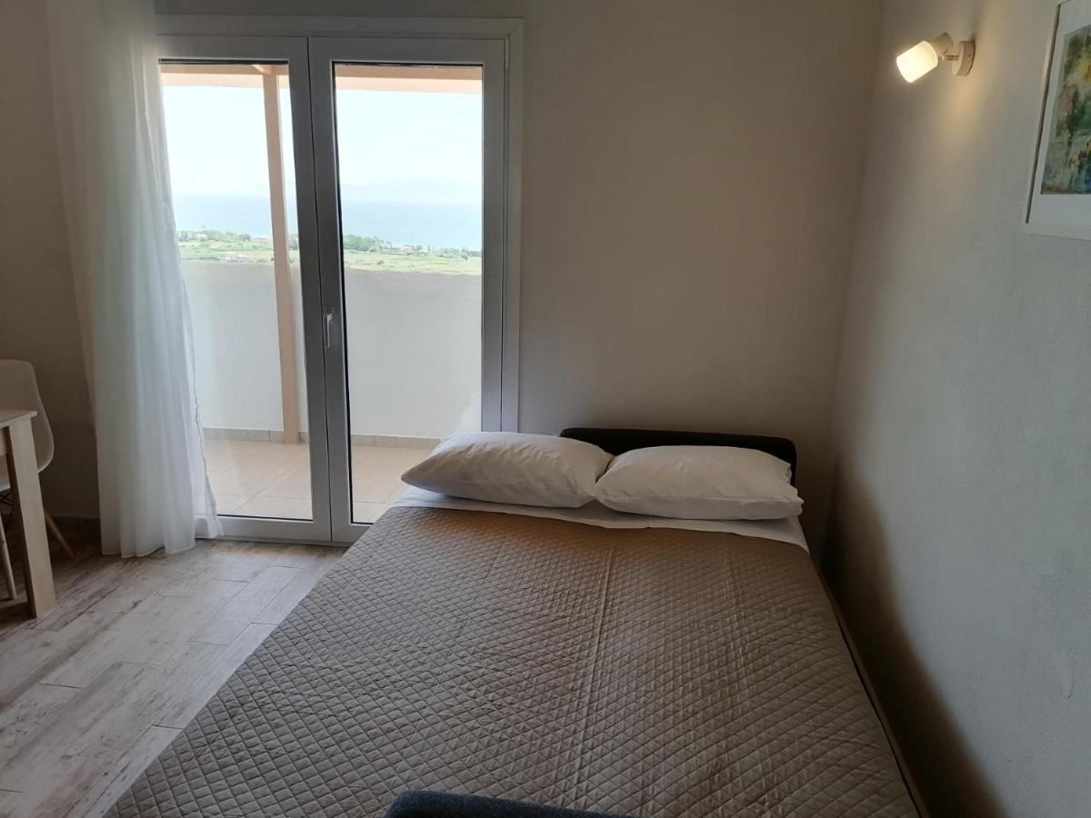 Panoramic View Apartment Превеза Екстериор снимка